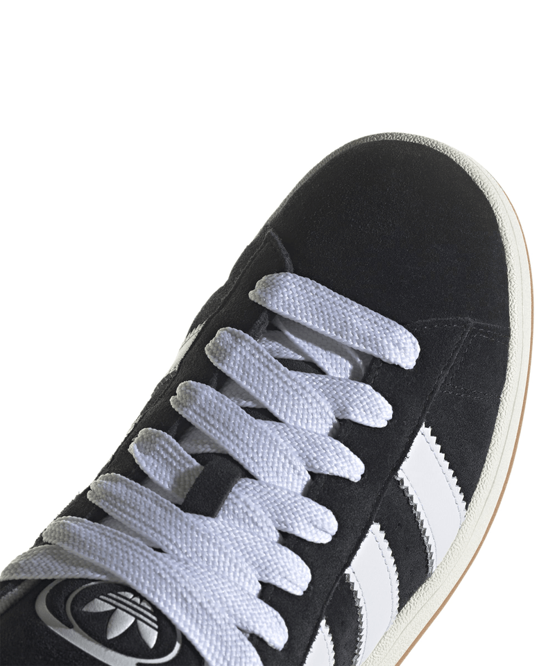 JK3370_8_FOOTWEAR_Photography_Detail-View-1_white
