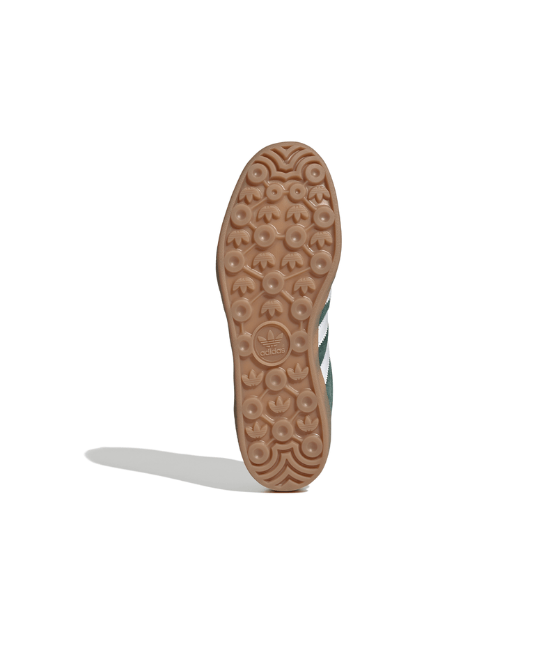 JI2062_4_FOOTWEAR_Photography_Bottom-View_white