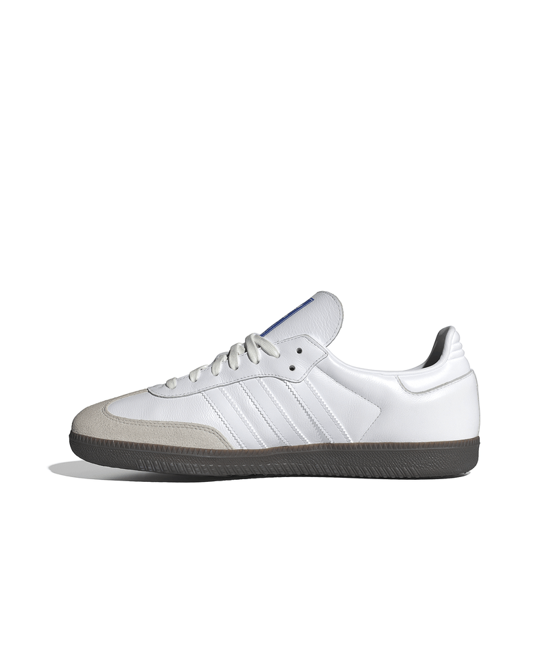 IE3439_5_FOOTWEAR_Photography_Side-Medial-Center-View_white