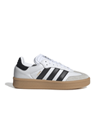 IE1377_1_FOOTWEAR_Photography_Side-Lateral-Center-View_white