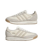 JH5100_10_FOOTWEAR_Photography_Mirrored-Pair-View_white
