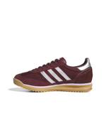 JP6072_5_FOOTWEAR_Photography_Side-Medial-Center-View_white