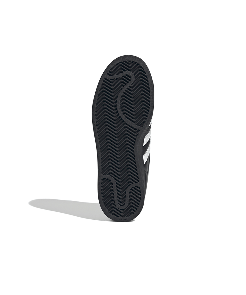 JH7098_4_FOOTWEAR_Photography_Bottom-View_white