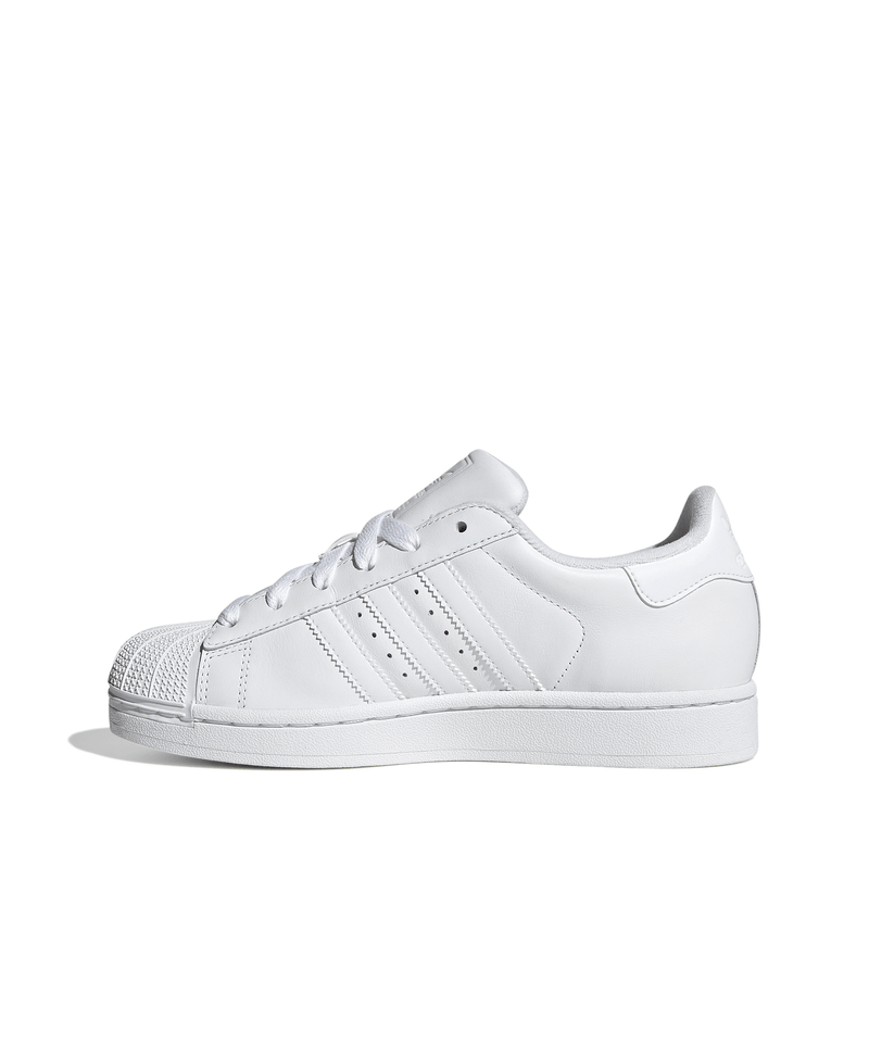 JH7006_5_FOOTWEAR_Photography_Side-Medial-Center-View_white