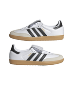 IG4279_10_FOOTWEAR_Photography_Mirrored-Pair-View_white