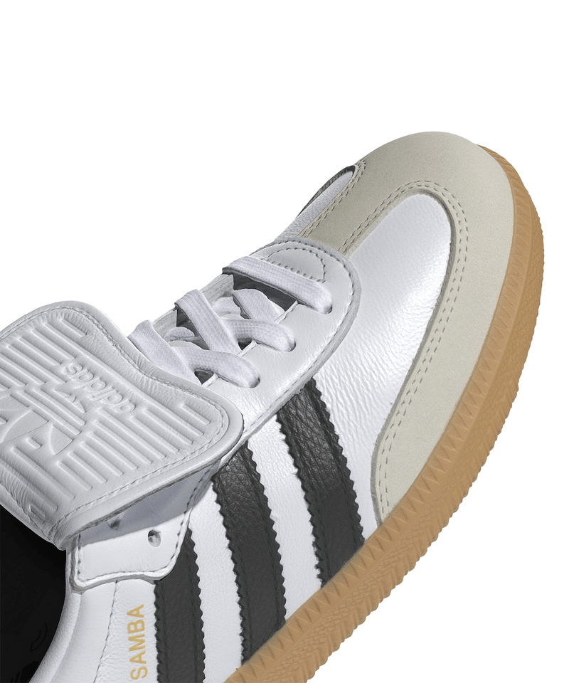 IG4279_8_FOOTWEAR_Photography_Detail-View-1_white
