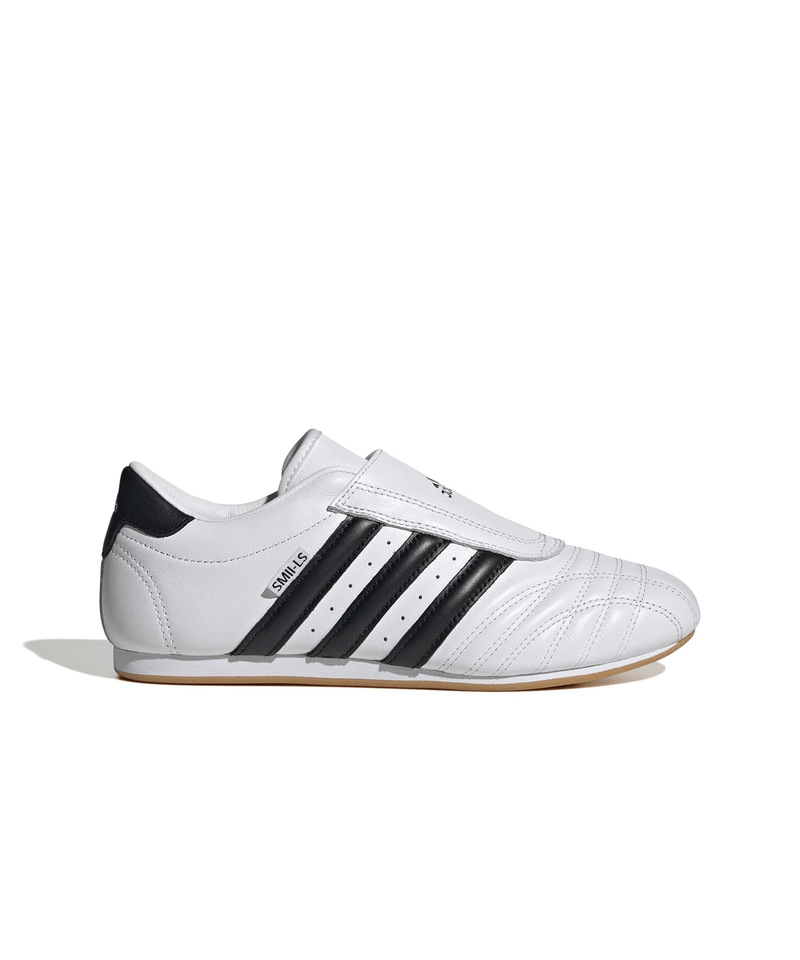 JQ4774_1_FOOTWEAR_Photography_Side-Lateral-Center-View_white