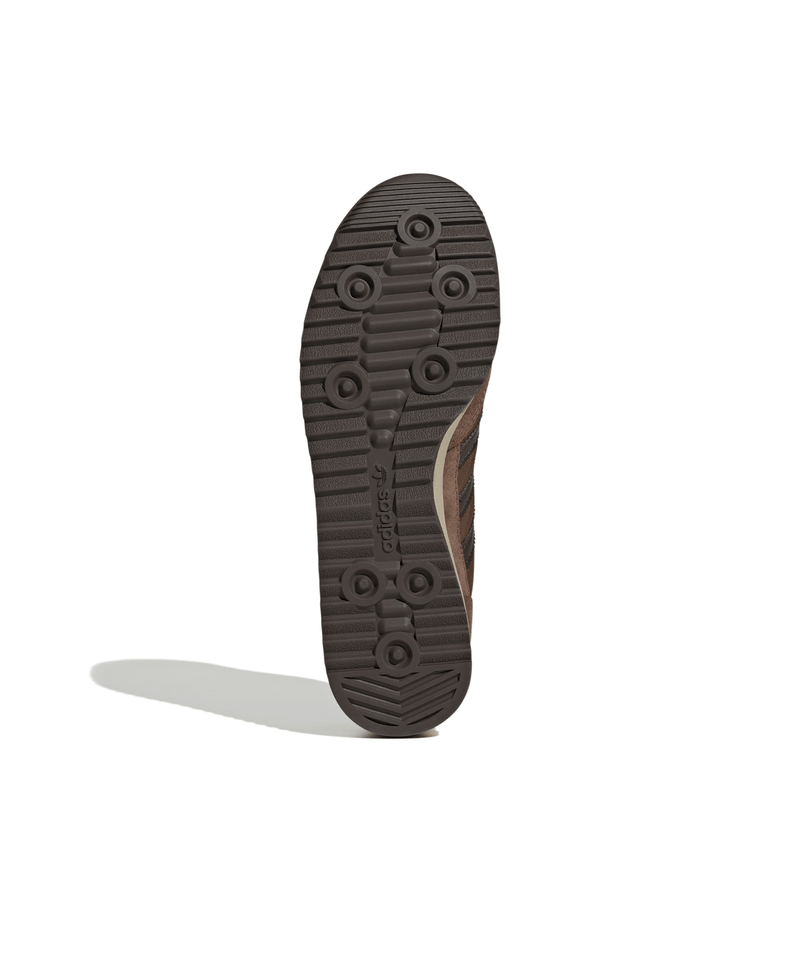 JS0744_4_FOOTWEAR_Photography_Bottom-View_white