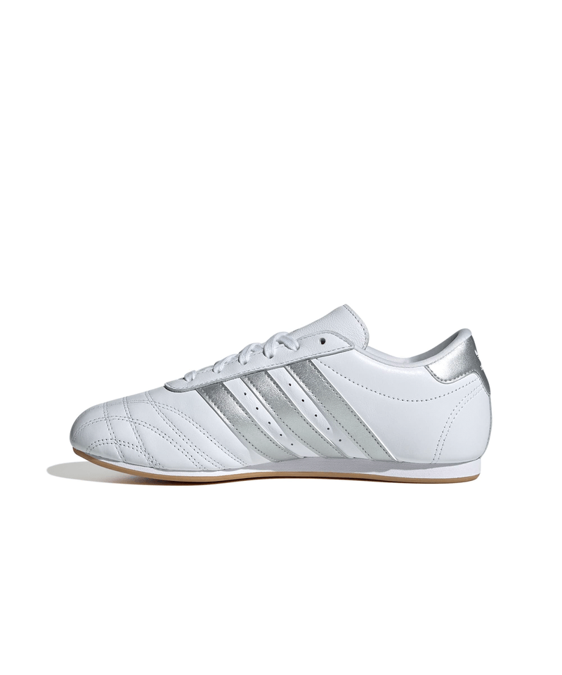 JS1192_5_FOOTWEAR_Photography_Side-Medial-Center-View_white