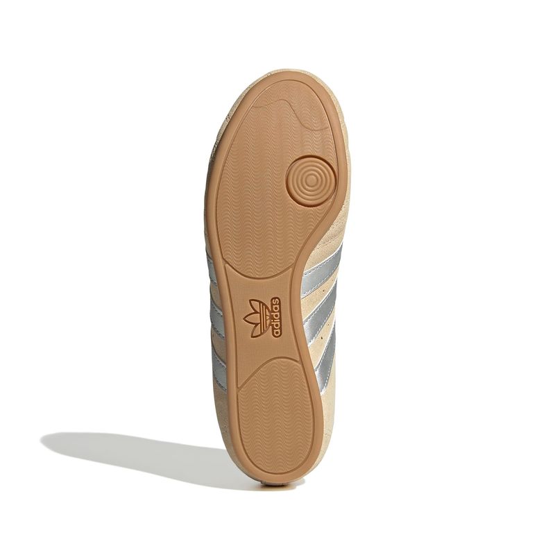 JQ0558_4_FOOTWEAR_Photography_Bottom-View_white