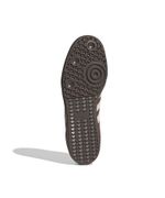 JI3216_4_FOOTWEAR_Photography_Bottom-View_white