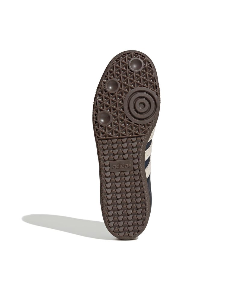 JI3217_4_FOOTWEAR_Photography_Bottom-View_white