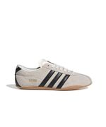 JI0182_1_FOOTWEAR_Photography_Side-Lateral-Center-View_white