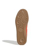 JI2607_4_FOOTWEAR_Photography_Bottom-View_white