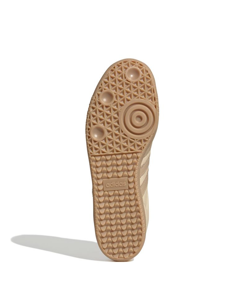 JI3208_4_FOOTWEAR_Photography_Bottom-View_white