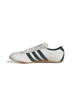 JP9705_5_FOOTWEAR_Photography_Side-Medial-Center-View_white