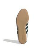 JP9705_4_FOOTWEAR_Photography_Bottom-View_white