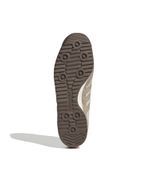 JI0180_4_FOOTWEAR_Photography_Bottom-View_white