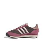 JP5200_5_FOOTWEAR_Photography_Side-Medial-Center-View_white