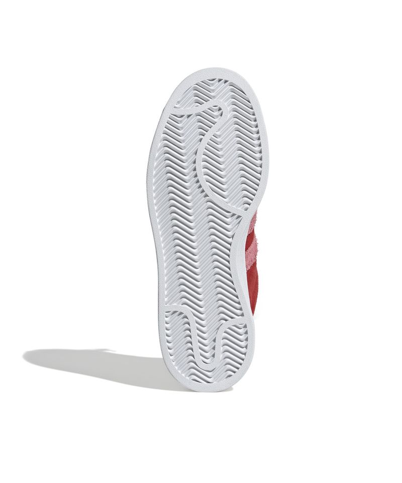 IF9637_4_FOOTWEAR_Photography_Bottom-View_white