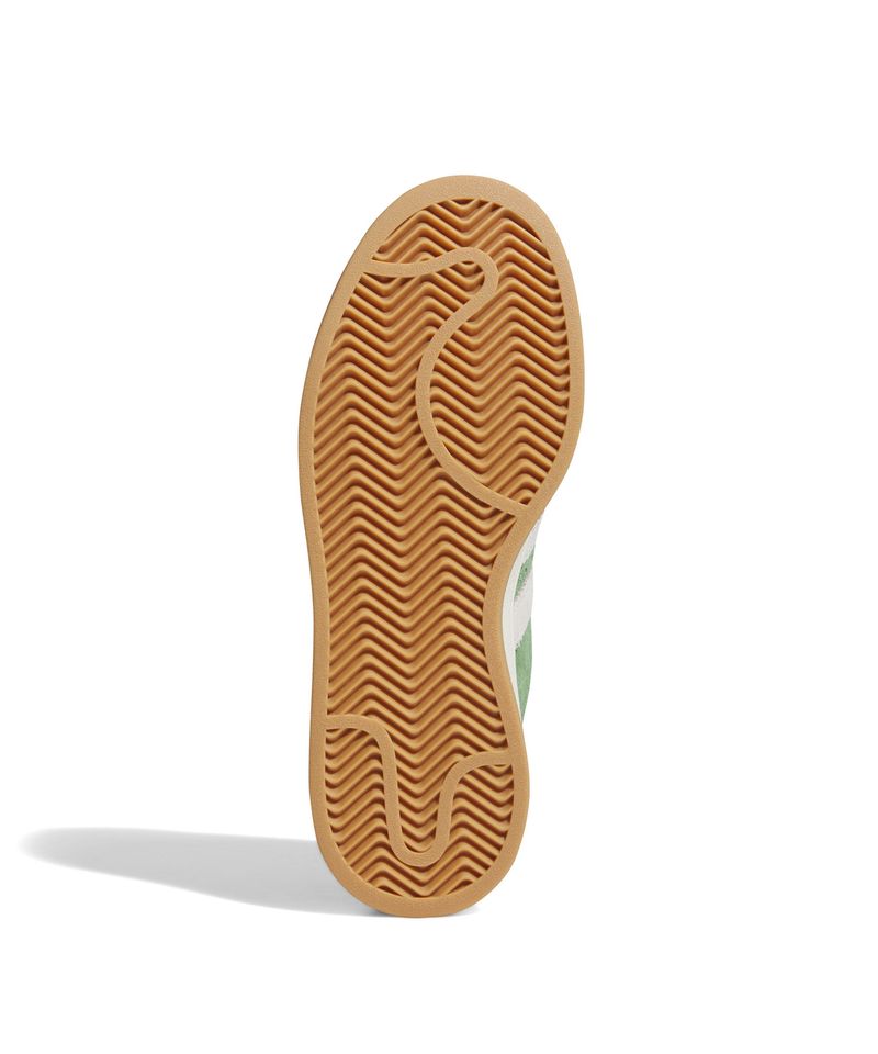 JR0104_3_FOOTWEAR_Photography_Bottom-View_white