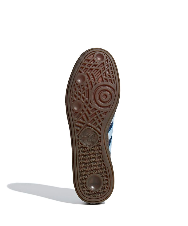 BD7633_4_FOOTWEAR_Photography_Bottom-View_white