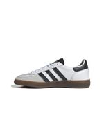 IE3403_5_FOOTWEAR_Photography_Side-Medial-Center-View_white