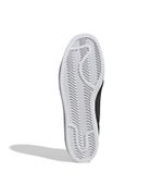 EW2053_4_FOOTWEAR_Photography_Bottom-View_white