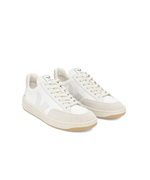 VEJA_XD1703124_top-copy