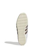 JQ9025_4_FOOTWEAR_Photography_Bottom-View_white