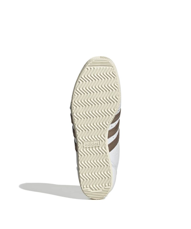 JQ9025_4_FOOTWEAR_Photography_Bottom-View_white