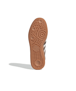 IF6490_4_FOOTWEAR_Photography_Bottom-View_white