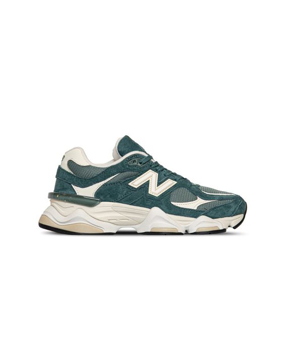Tênis New Balance 9060 U9060EEK