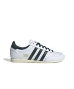 JQ9062_1_FOOTWEAR_Photography_Side-Lateral-Center-View_white