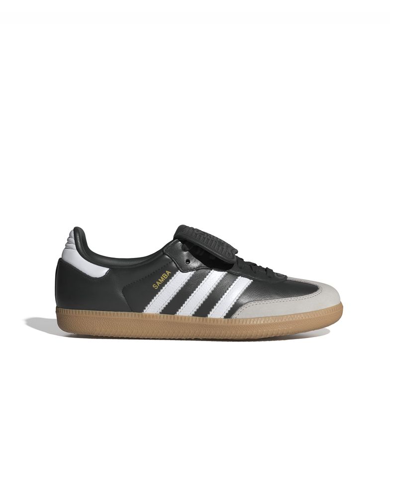 IG2010_1_FOOTWEAR_Photography_Side-Lateral-Center-View_white