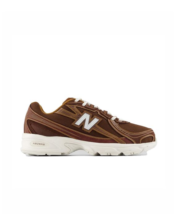 Tênis New Balance 740